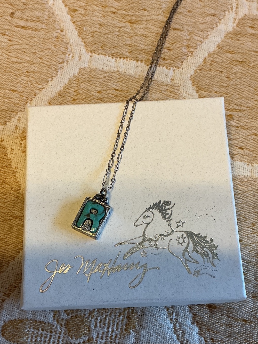 JES MAHARRY INITIAL NECKLACE “R”